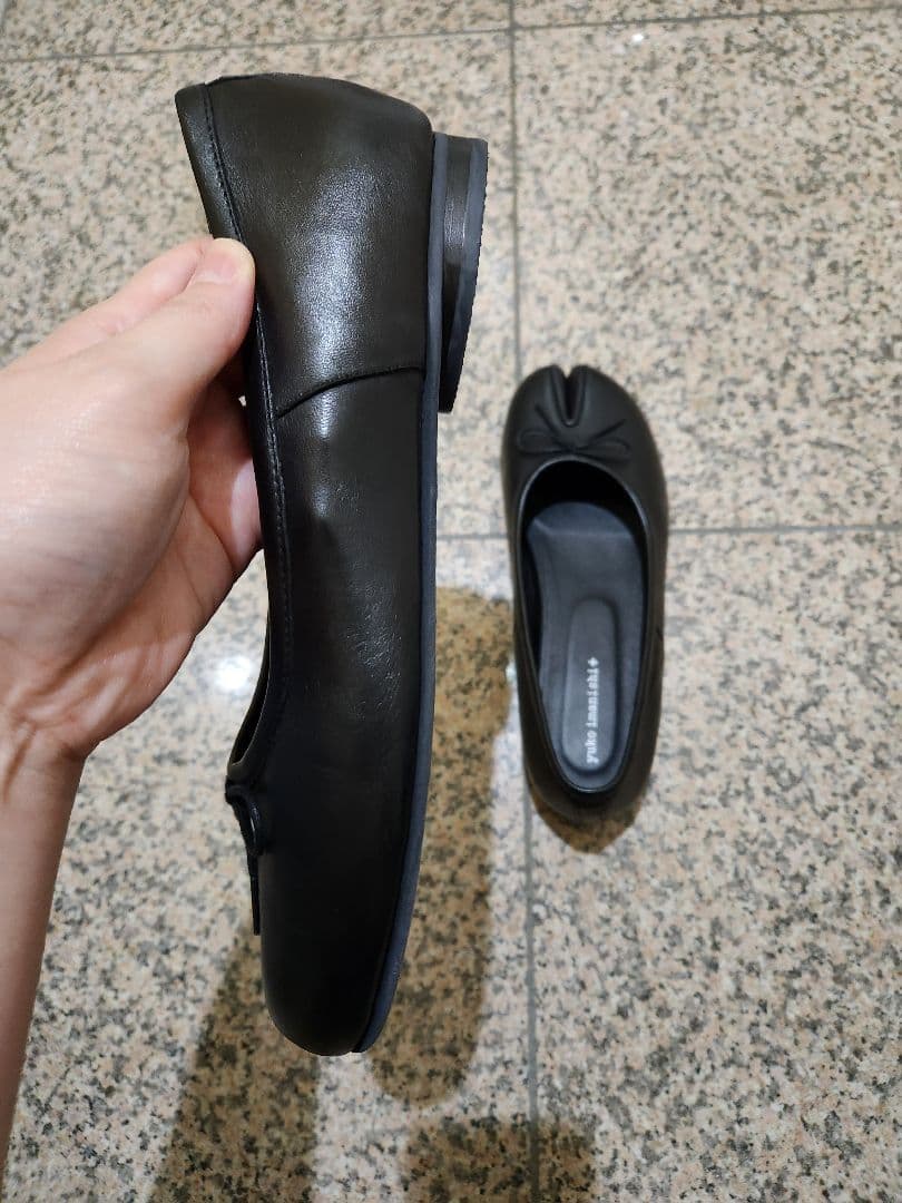 ユウコイマニシ+ 足袋パンプス「HACHI」