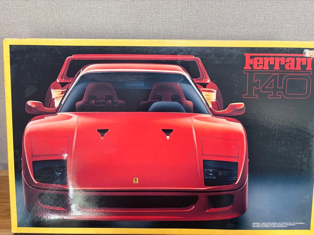 Ferrari F40 1/16エンスージアストモデル