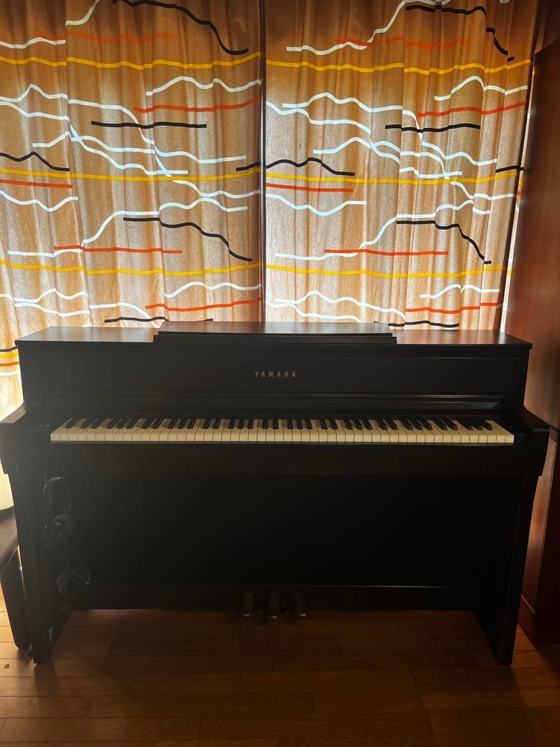 YAMAHA Clavinova　CLP-675R ヘッドホン付き