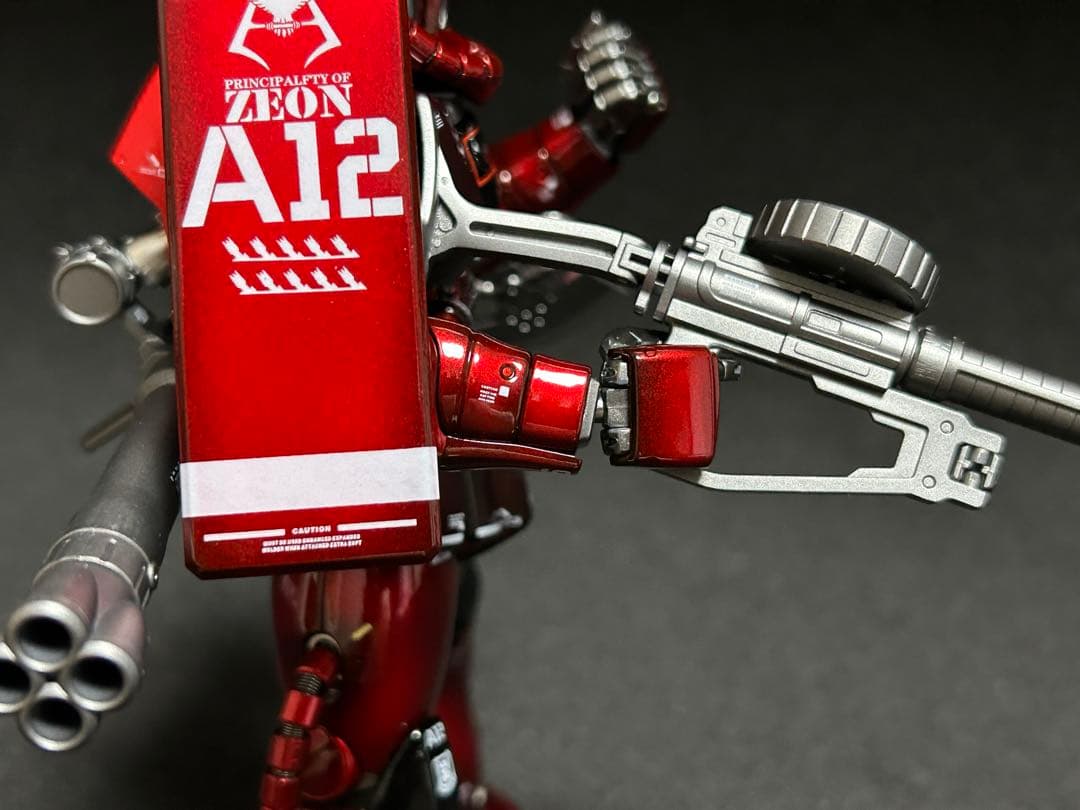 MGシャア専用ザク　キャンディーグラデーション全塗装済み完成品