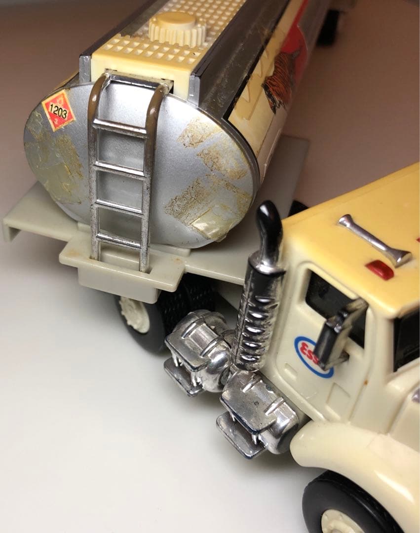 非売品 Esso 大型タンクローリー ミニチュア
