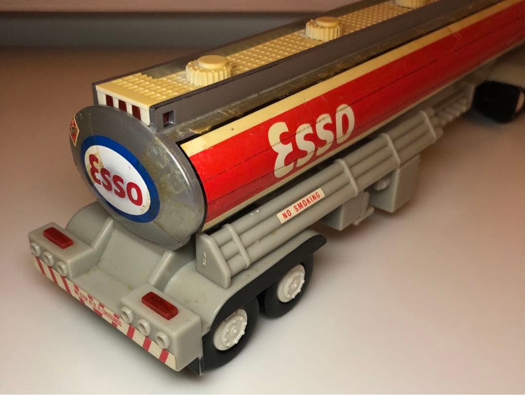 非売品 Esso 大型タンクローリー ミニチュア