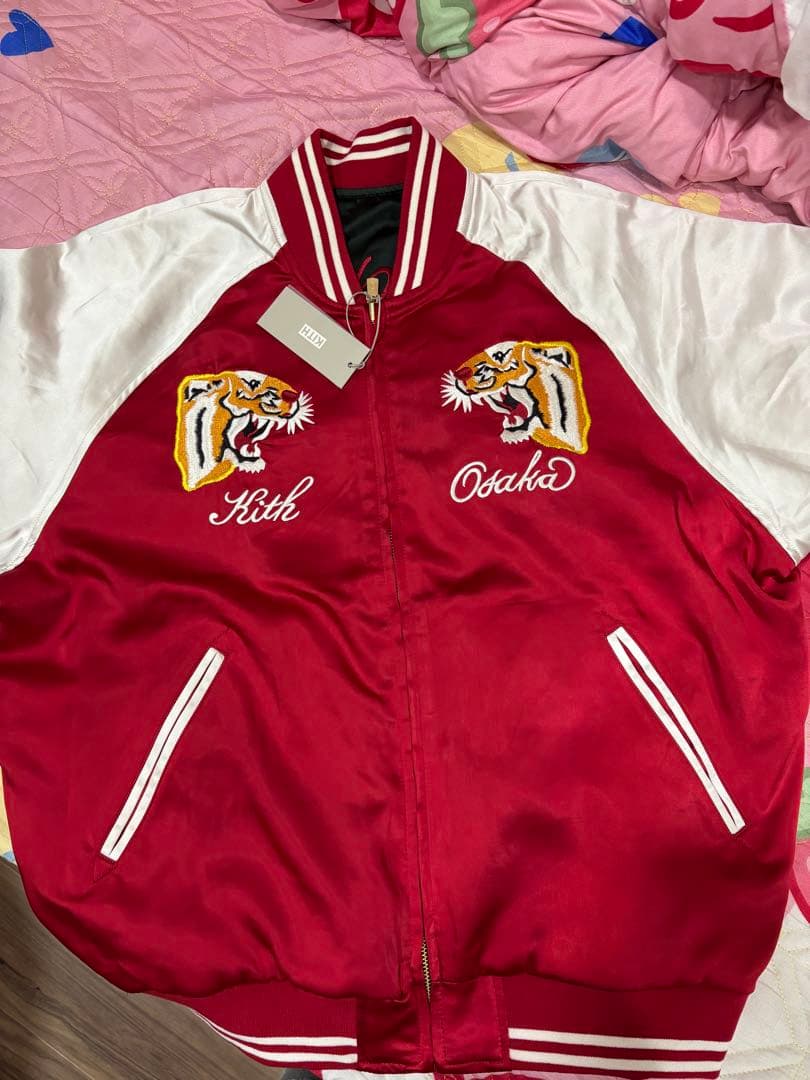 KITH 大阪 スタジアムジャケット 赤白(未使用) 大阪限定