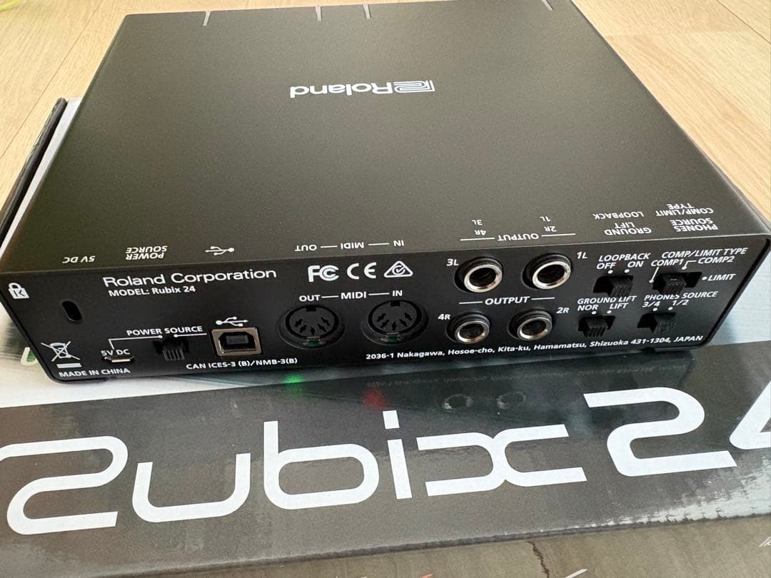 ローランド　Rubix24