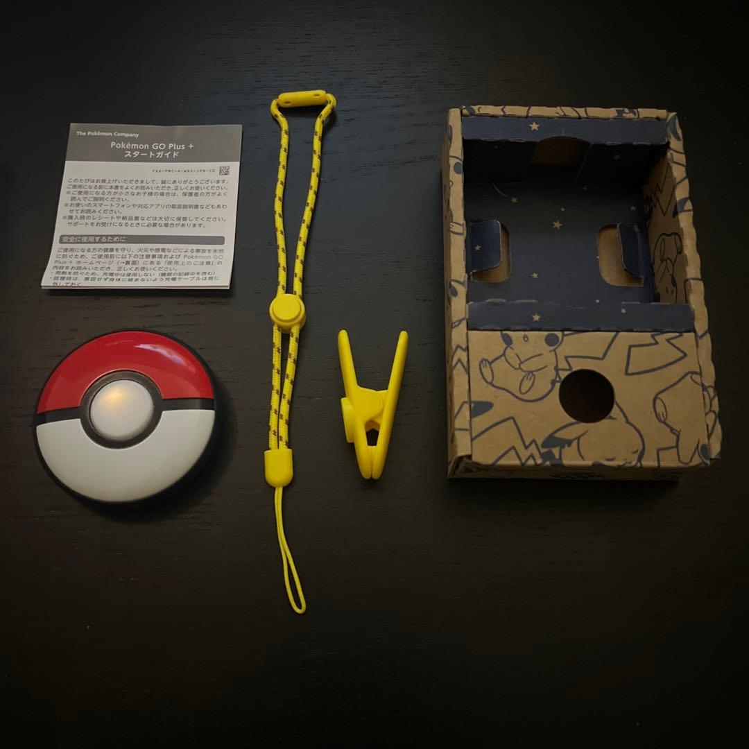 Pokémon GO Plus+ 本体と付属品