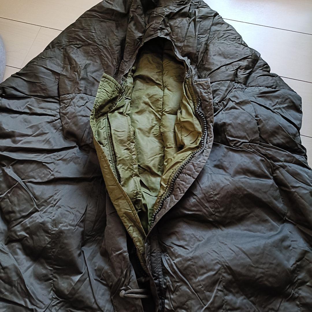 寝袋　全開ファスナー　シュラフ　オリーブグリーン