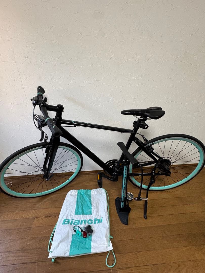 Bianchi クロスバイク　ローマ4 700 x 28C 60 50cm