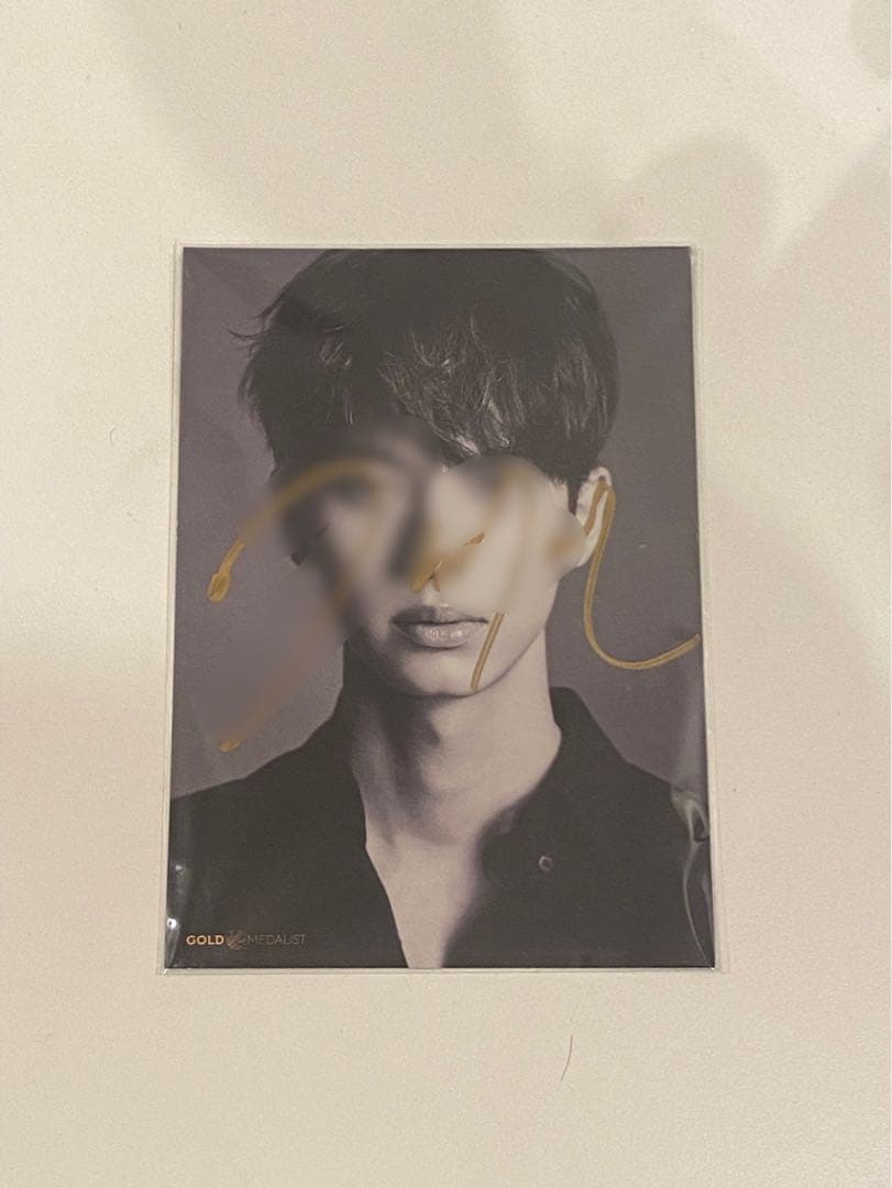 イチェミン　直筆サイン入りフォト