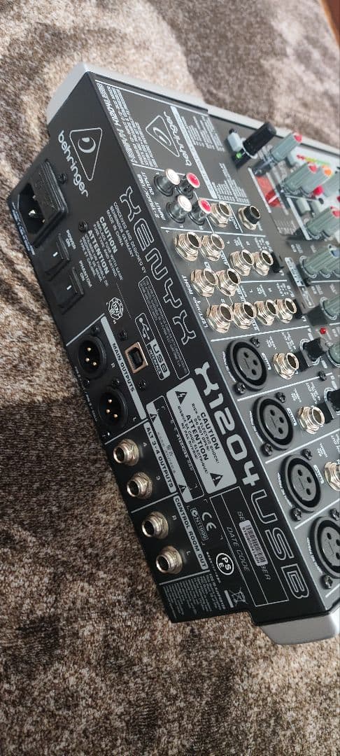 ベリンガー behringer X1204USB