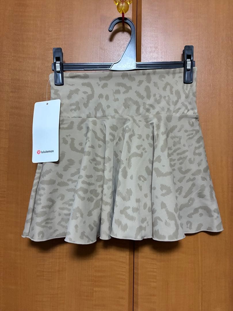 ルルレモン スコート サイズ4