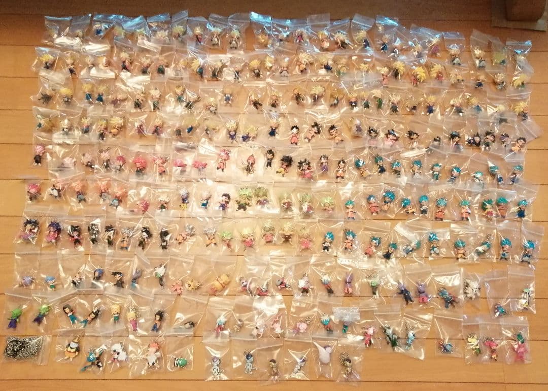 ドラゴンボール UDM ガチャ ミニフィギュア まとめ売り 200個以上 美品