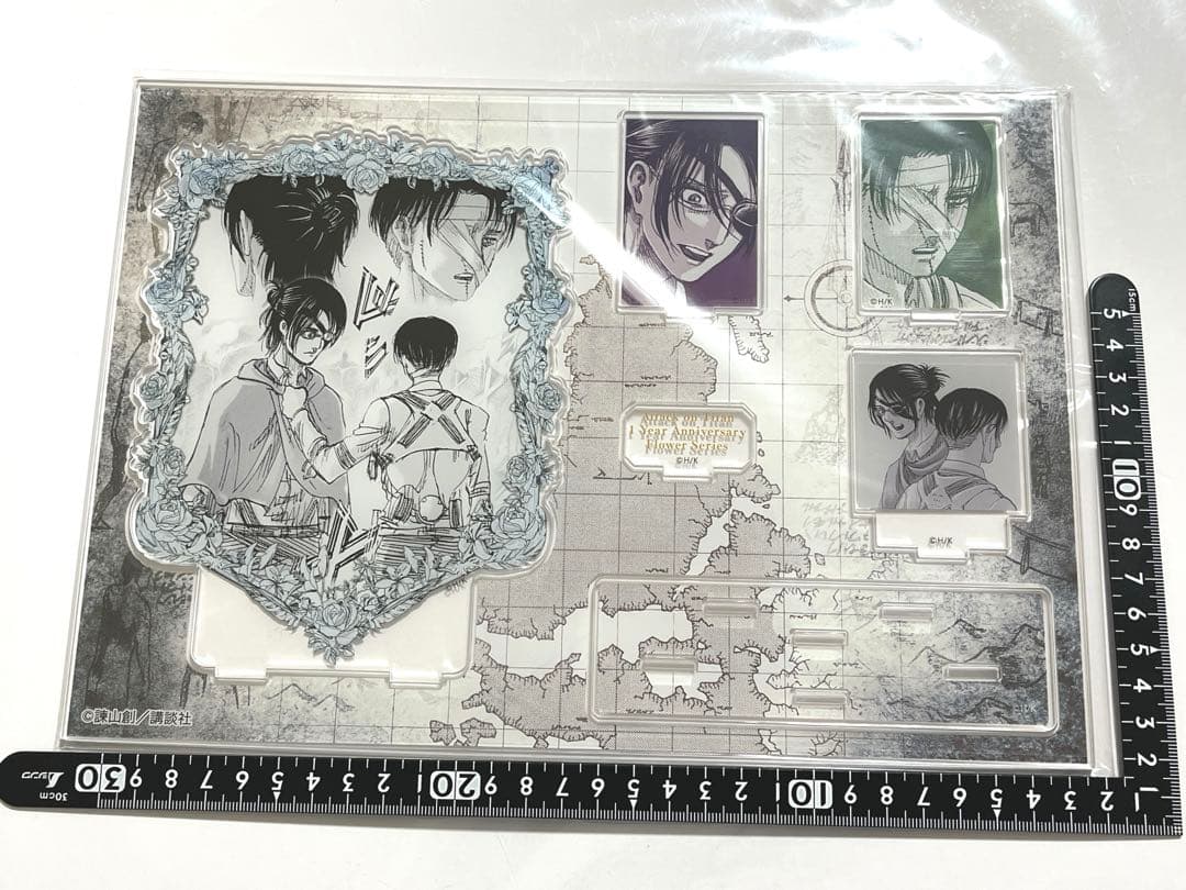 進撃の巨人 ANIQUE エルヴィン　リヴァイ　ハンジ　ジオラマ3点セット