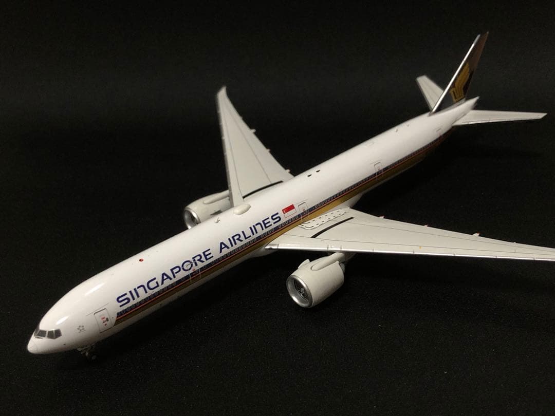 航空機・ヘリコプター Singapore B777-300ER 9V-SWS