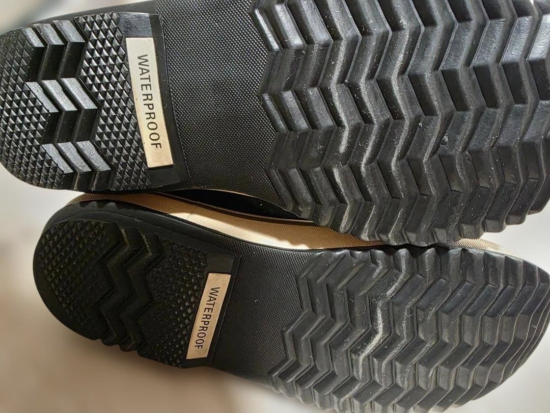 SOREL 防水ファー付きスノーブーツ