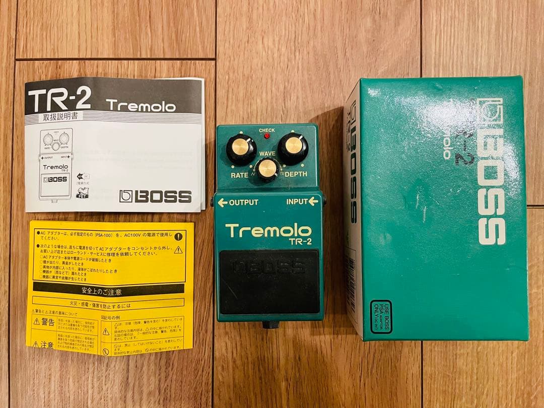 BOSS TR-2 Tremolo エフェクター