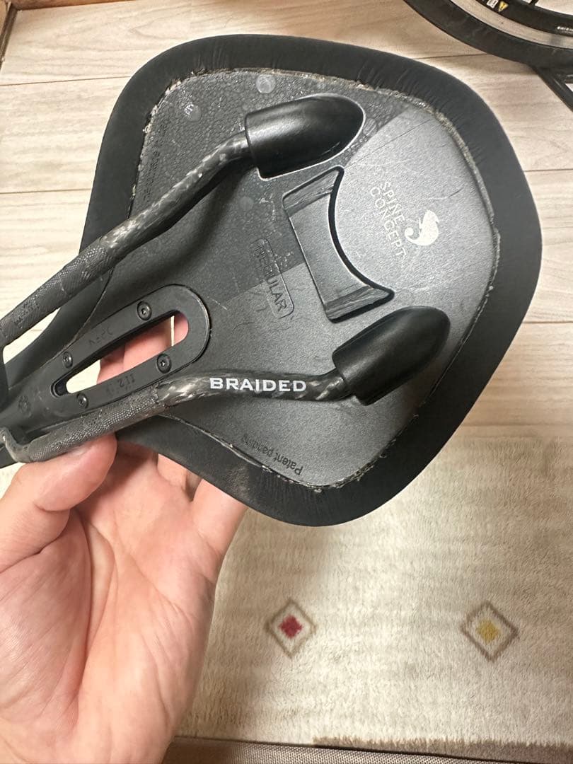 Fizikフィジーク ANTARES R1 カーボン 145mm サドル