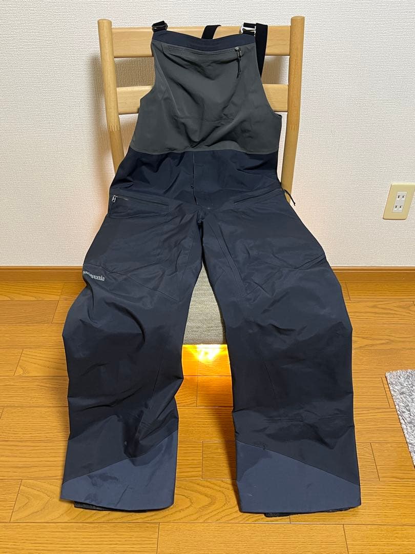 パタゴニア スノードリフタービブ Sサイズ