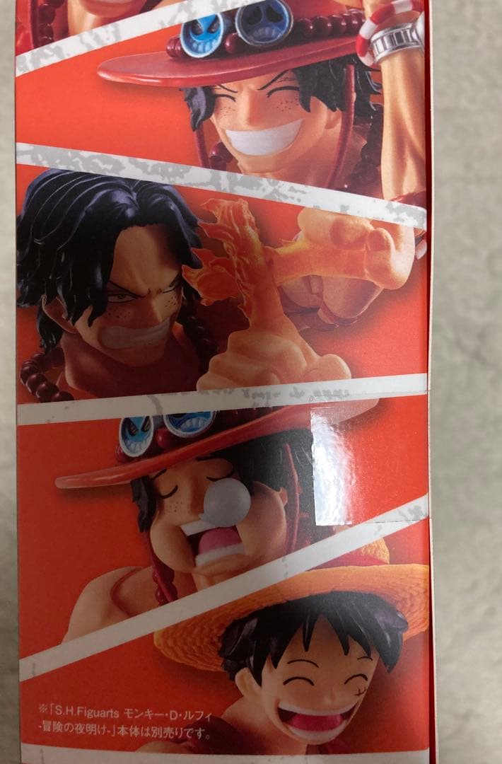 新品未開封　ワンピース　SHFiguarts エース　フィギュア