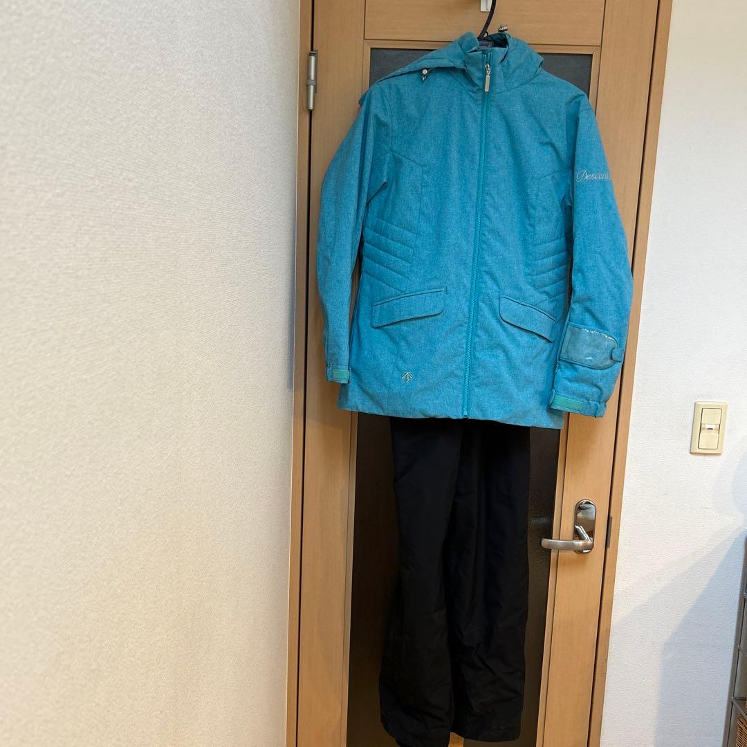 女性用DESCENTEスキーウェア上下 ブルー/ブラック