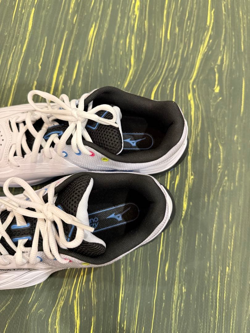 ミズノ　ウエーブファング2fit 新品26.5cm