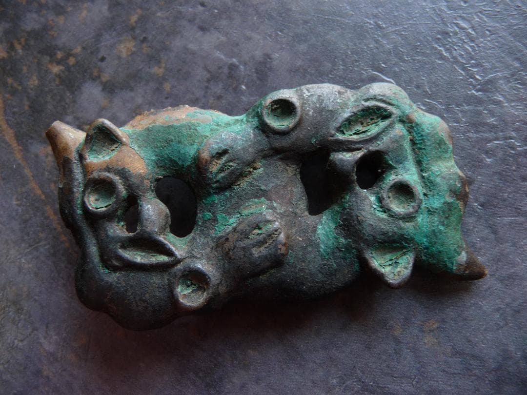 青銅器　オルドス　腰飾り