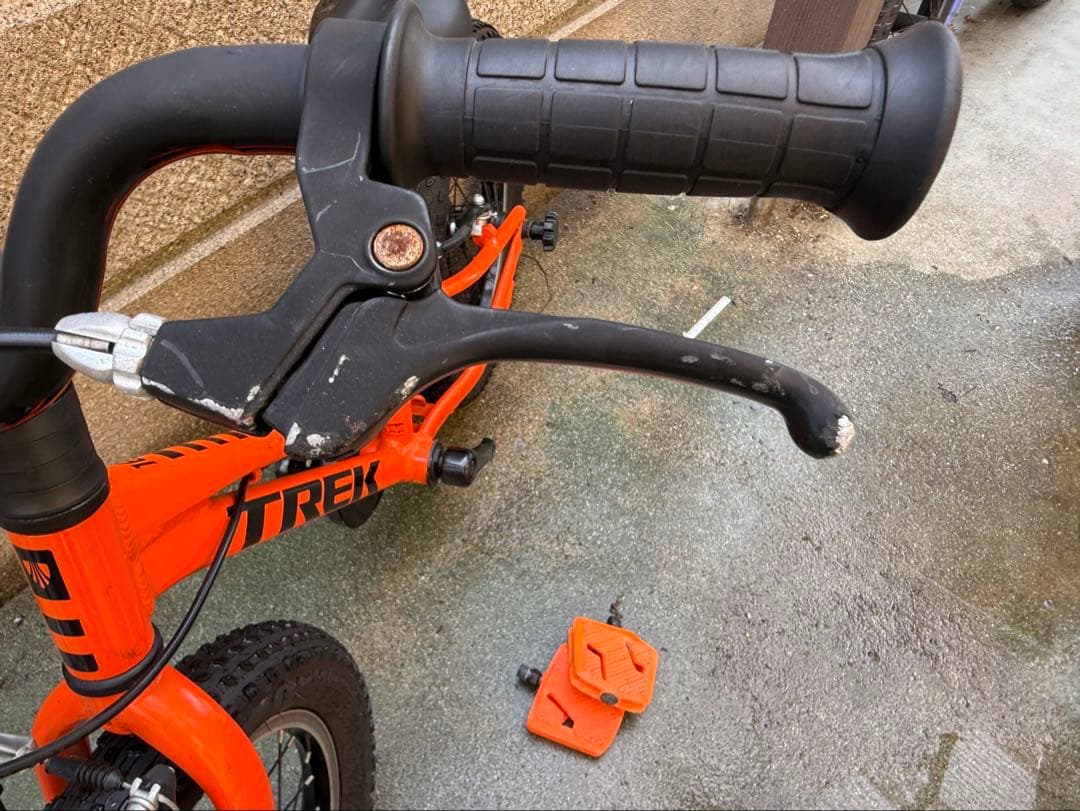 人気トレック16インチ子供車 キッズバイク　MTBトレック Precaliber