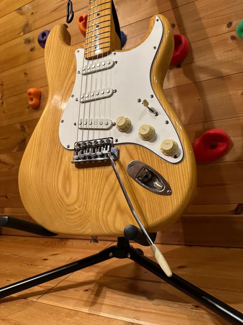 Fender japan Stratocaster 93年モデル　ST72