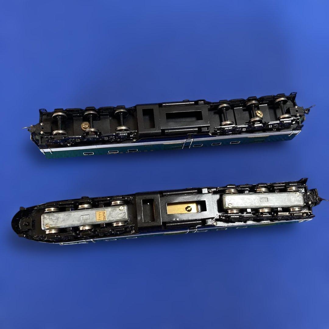 アメリカ型金属製HOゲージ機関車 2両セット