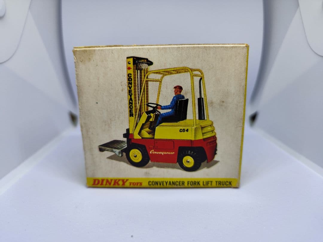 dinky toys　conveyancer fork lift truck