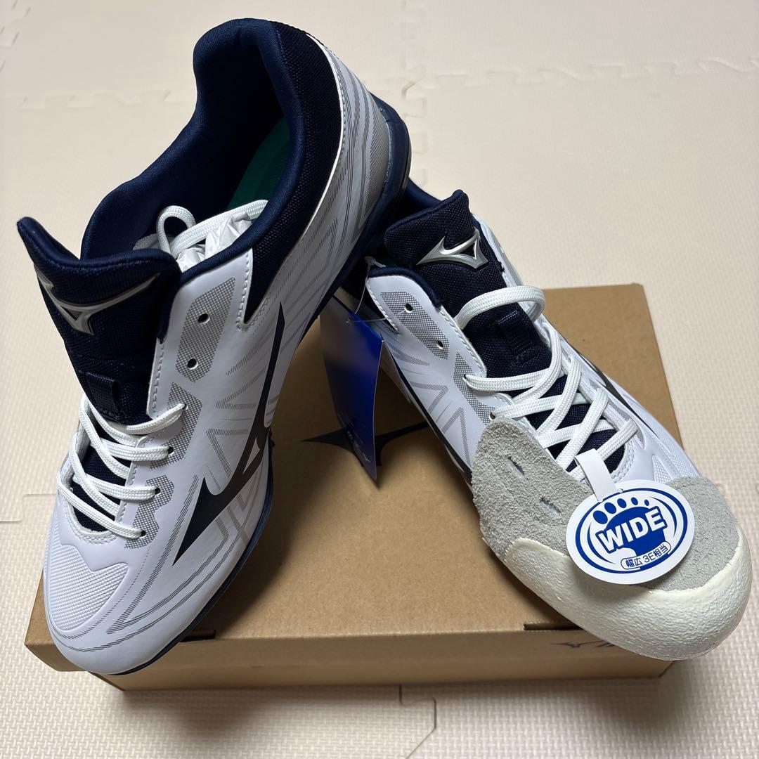 Mizuno ワイドスパイク ホワイト/ネイビー