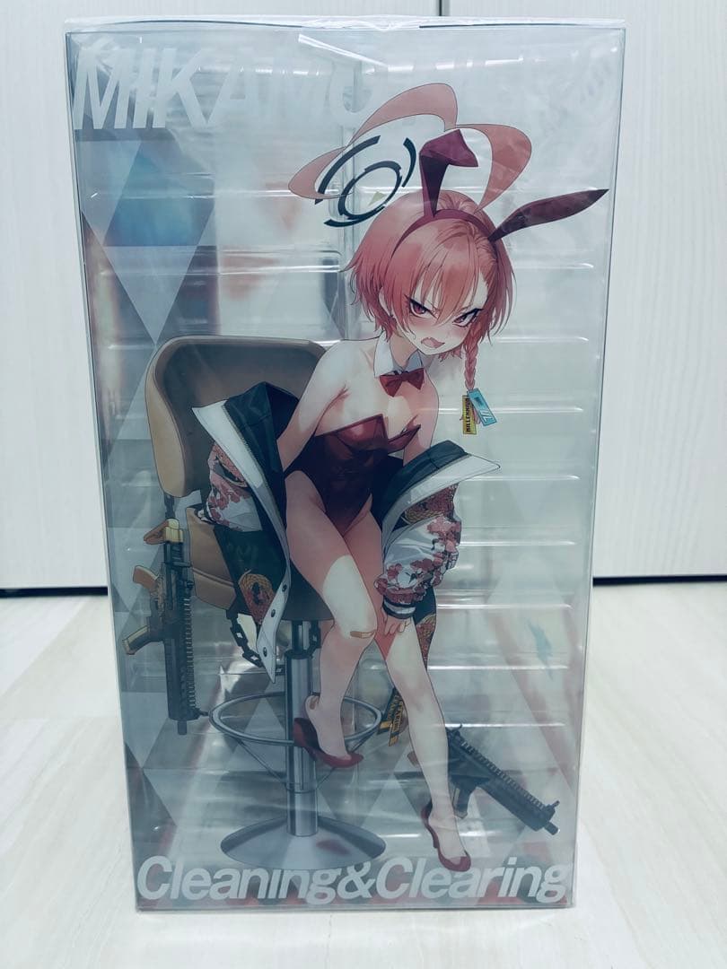 ブルーアーカイブ　美甘ネル　フィギュア　バニーガール　1/7スケール