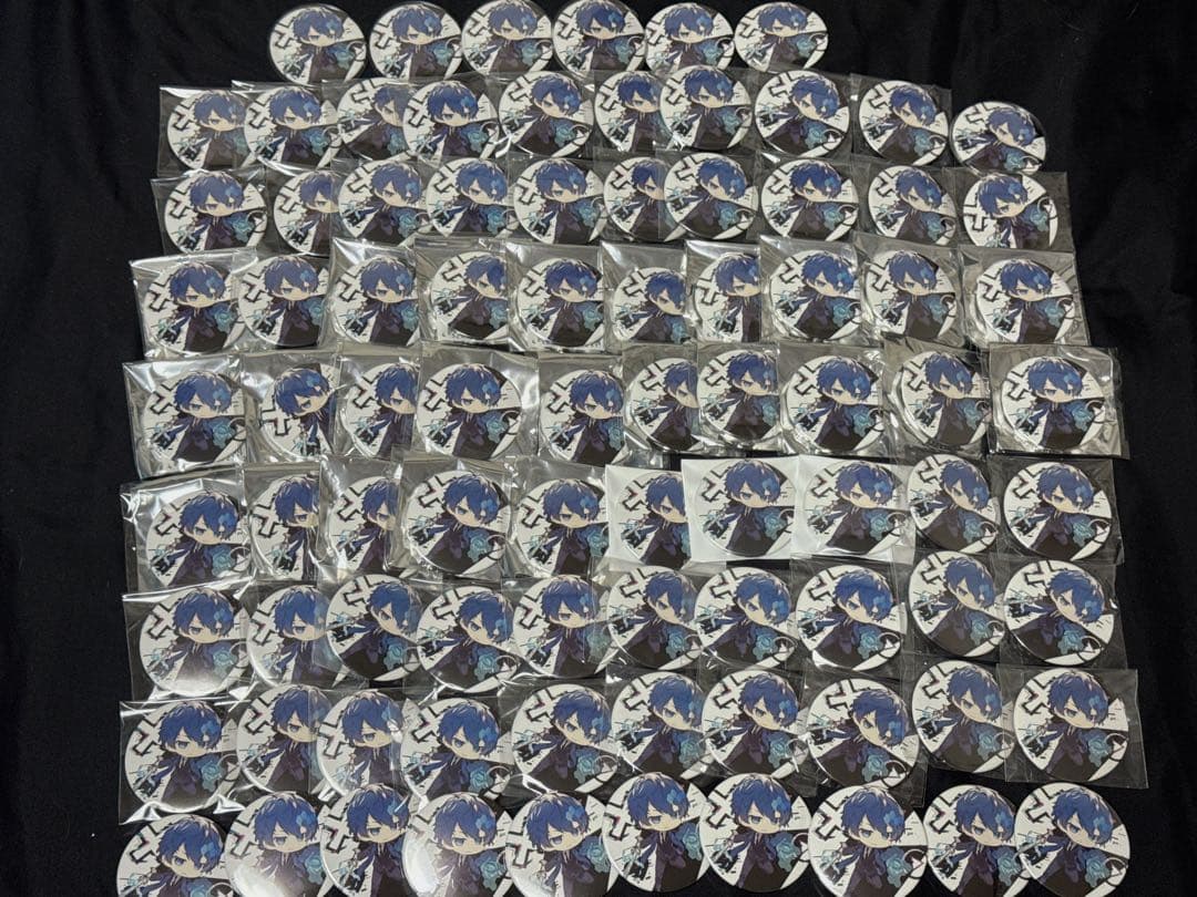 そらる ひきフェス 缶バッジ 白黒