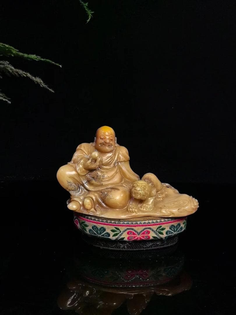 中国古美術・伏虎羅漢・寿山石極品二色田黄の印鑑・文房具・置物・賞物・風水開運・書