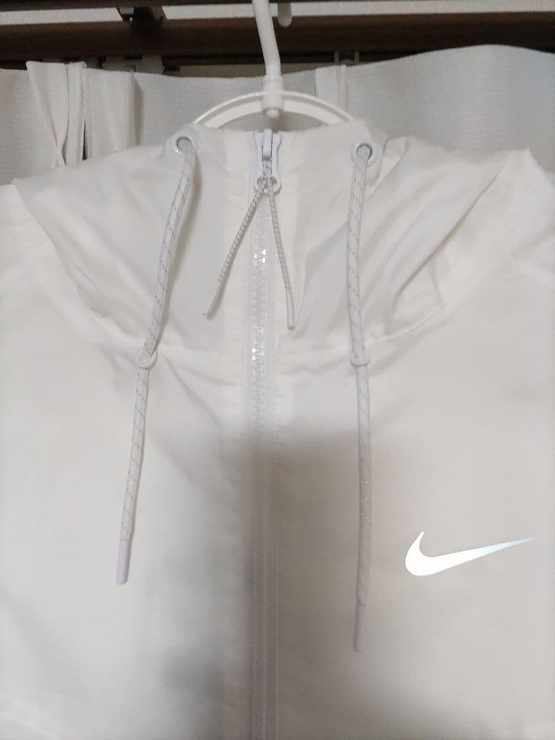 Nike ウィンド ランナー ジャケット（IB3878-100）