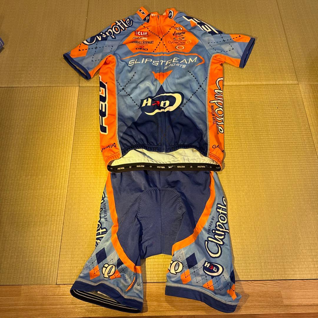 Slipstream Sports サイクリングジャージとショーツセット