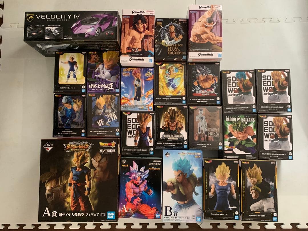 ドラゴンボールシリーズ19体 ワンピースシリーズ3体 ランボルギーニのラジコン1