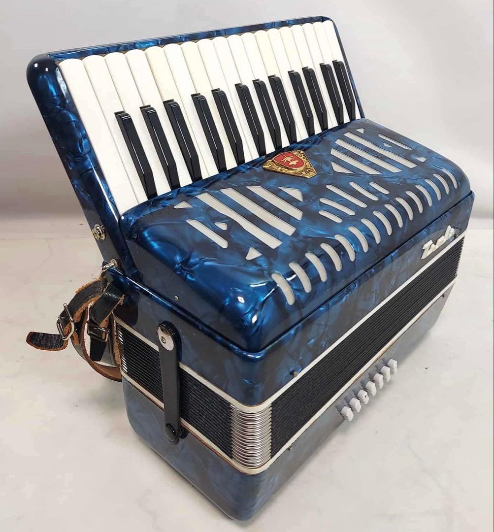 【訳あり品】TOMBO アコーディオン 30鍵盤 No.211 ハードケース付き