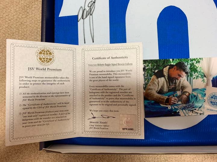 バッジョ  直筆サイン　ユニホーム　鑑定書　写真付き