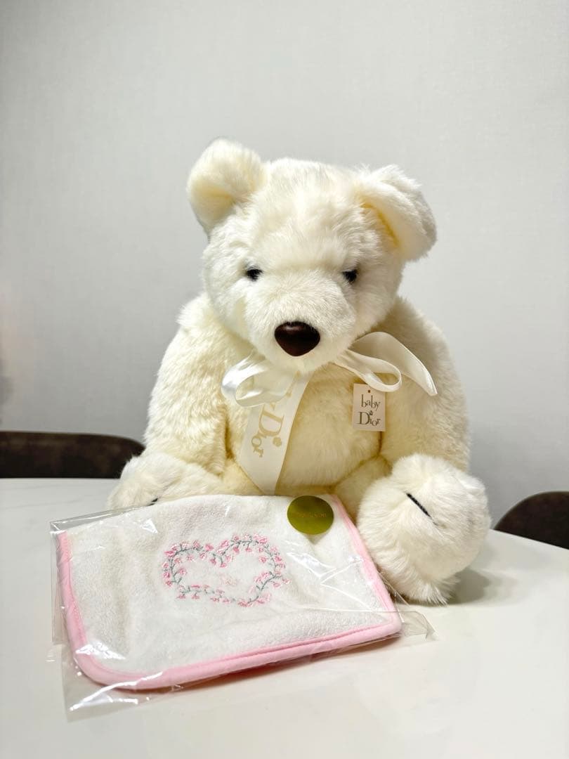 Baby Dior 【新品未使用品】くまのぬいぐるみとスタイセット