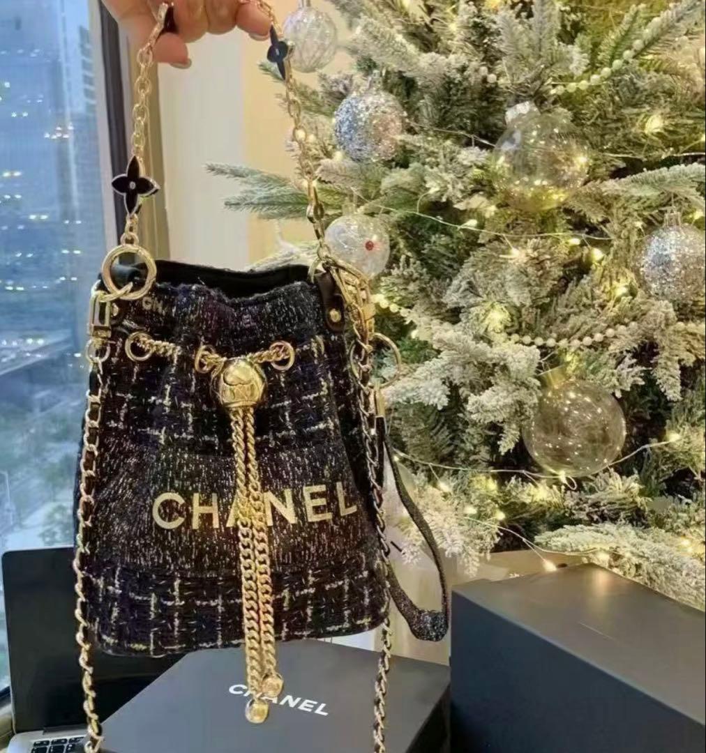シャネル CHANEL ネイビーラメ 巾着ショルダーバッグ ノベルティ品 最安値