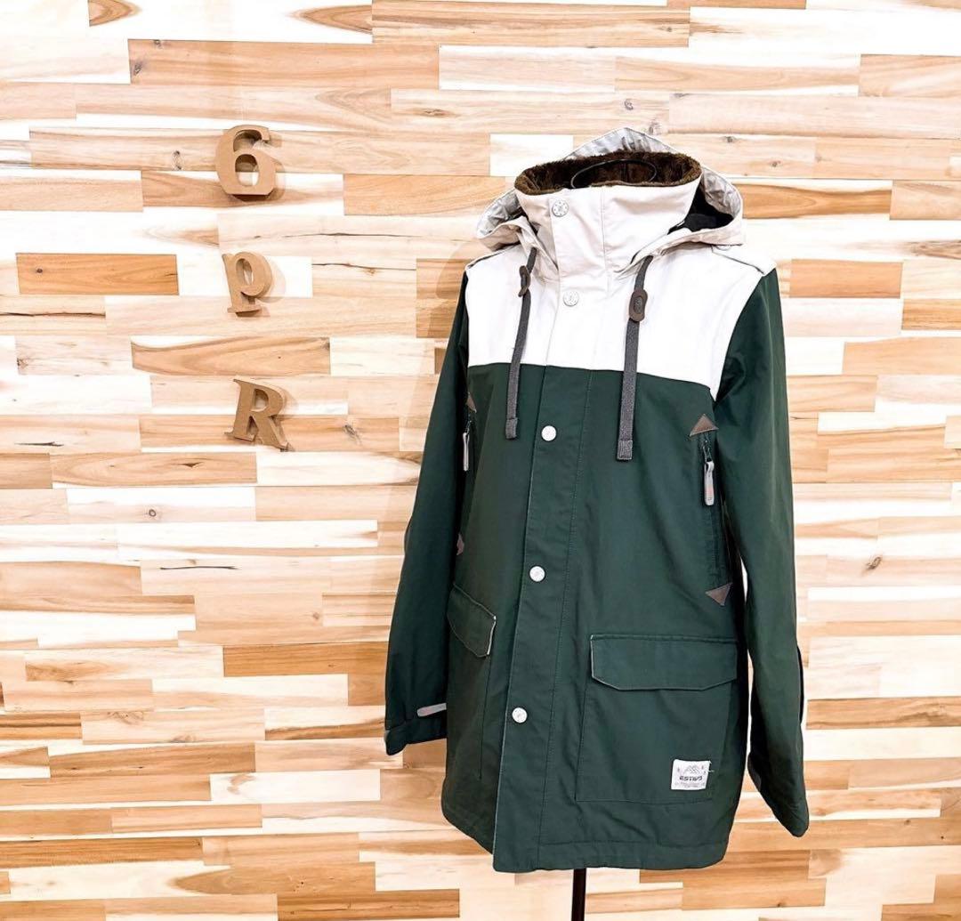 エスティボ　レディース　スノボウェアＬサイズ