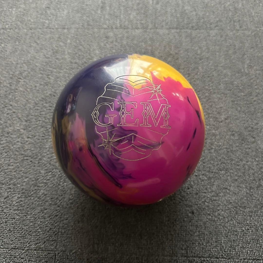 GEM HYBRID ボウリングボール 　15ポンド