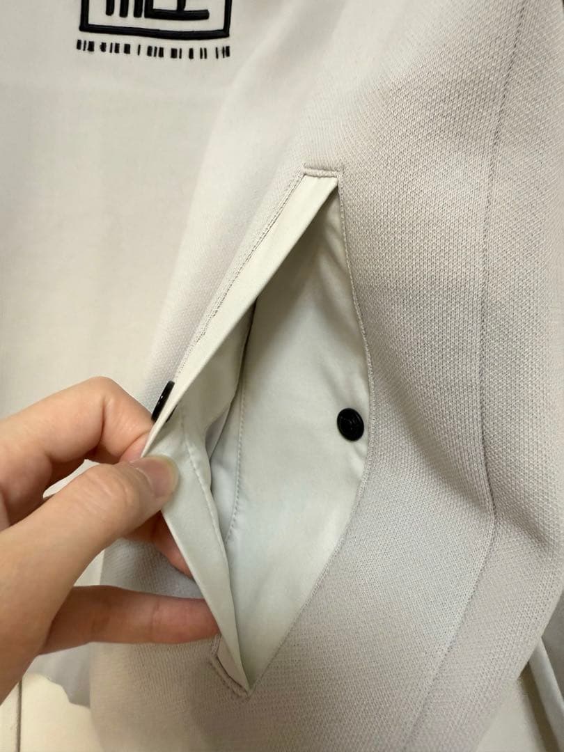 マーク＆ロナ トップス コンビネーションプルオーバー ライトグレー