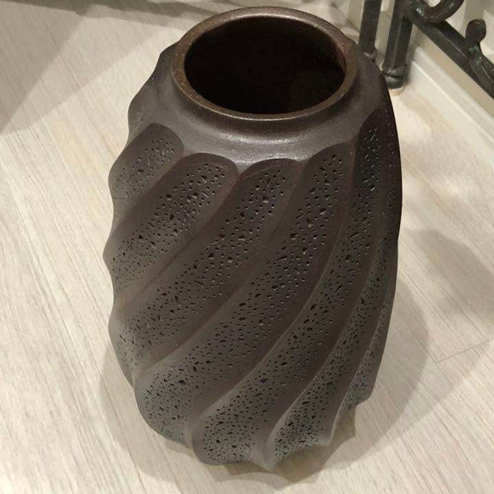 究極の美◼️蔵から超凄そうな超迫力のある特大な壺が出てきました。壷、古美術、花道具