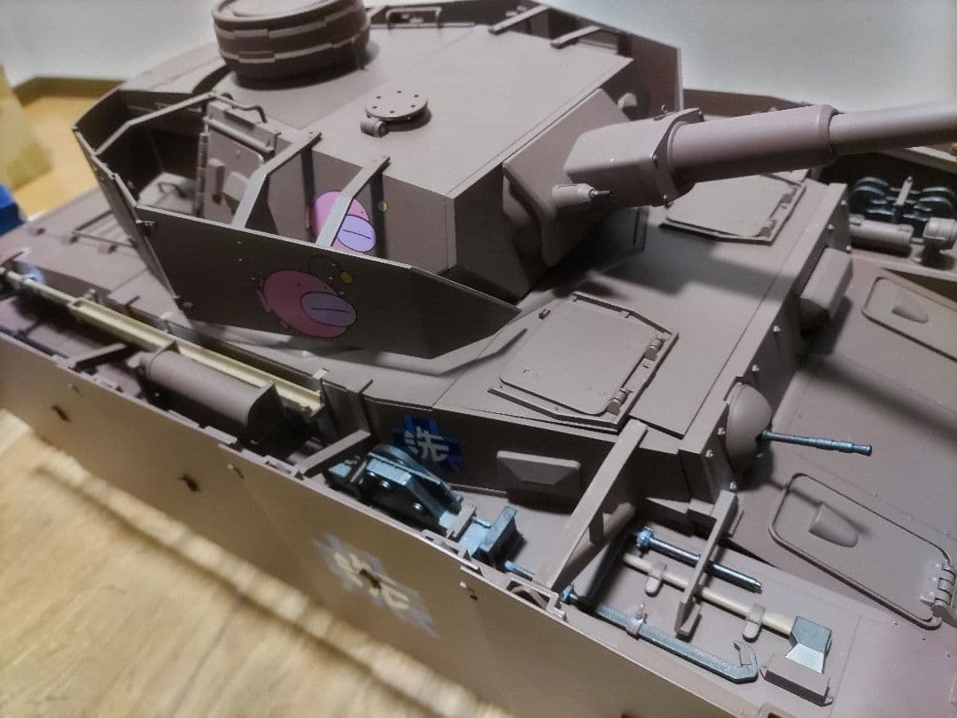 川*忍様 ガールズ&パンツァー　Ⅳ号戦車作る　アシェットジャパン　完成品　操作説