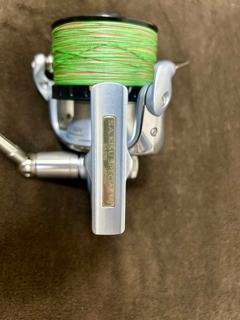 スピニングリール