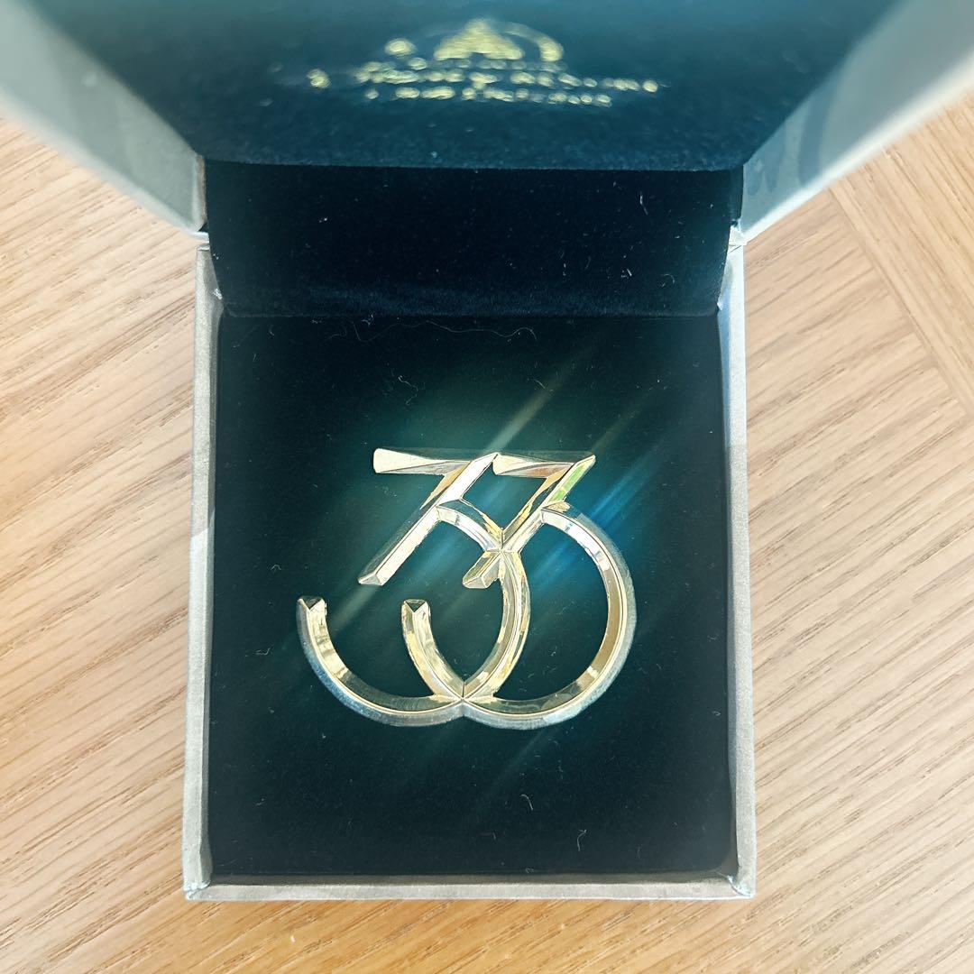 上海ディズニー　33club限定のピンバッジ