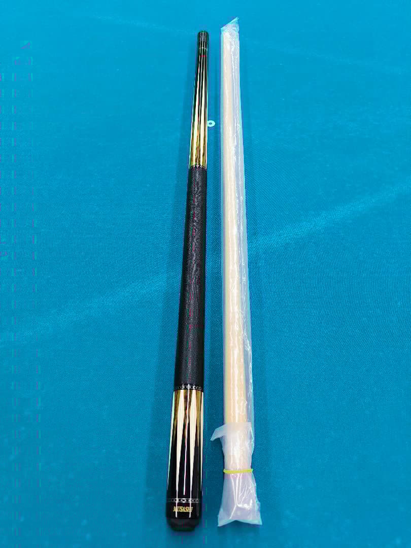 アダム　MUSASHI キュー 角芯モデル　新品未使用！　値下げ交渉可能です