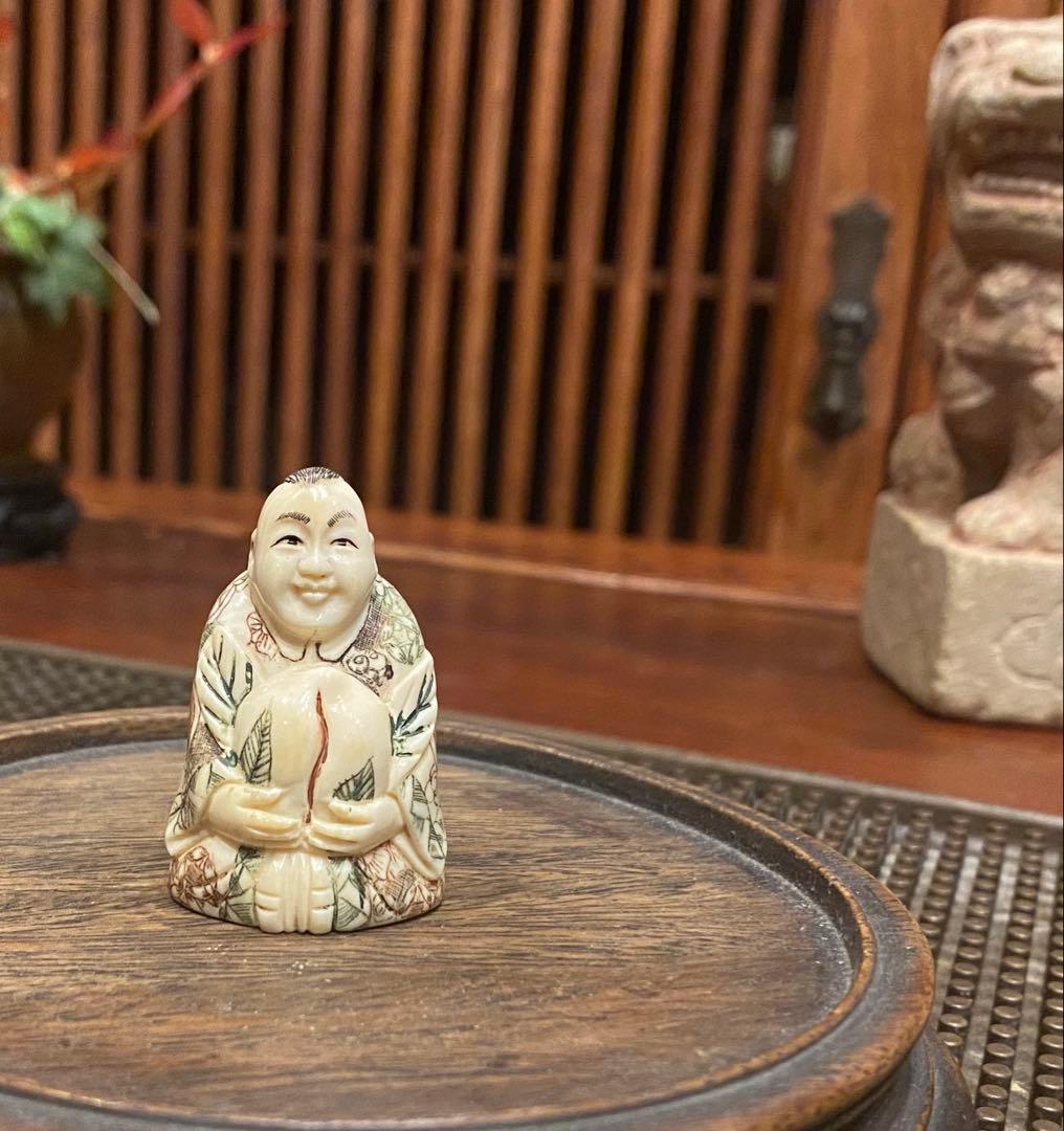 根付　唐子と桃　吉祥彫刻　細密細工　天然素材　ヴィンテージ　レア 台湾茶器