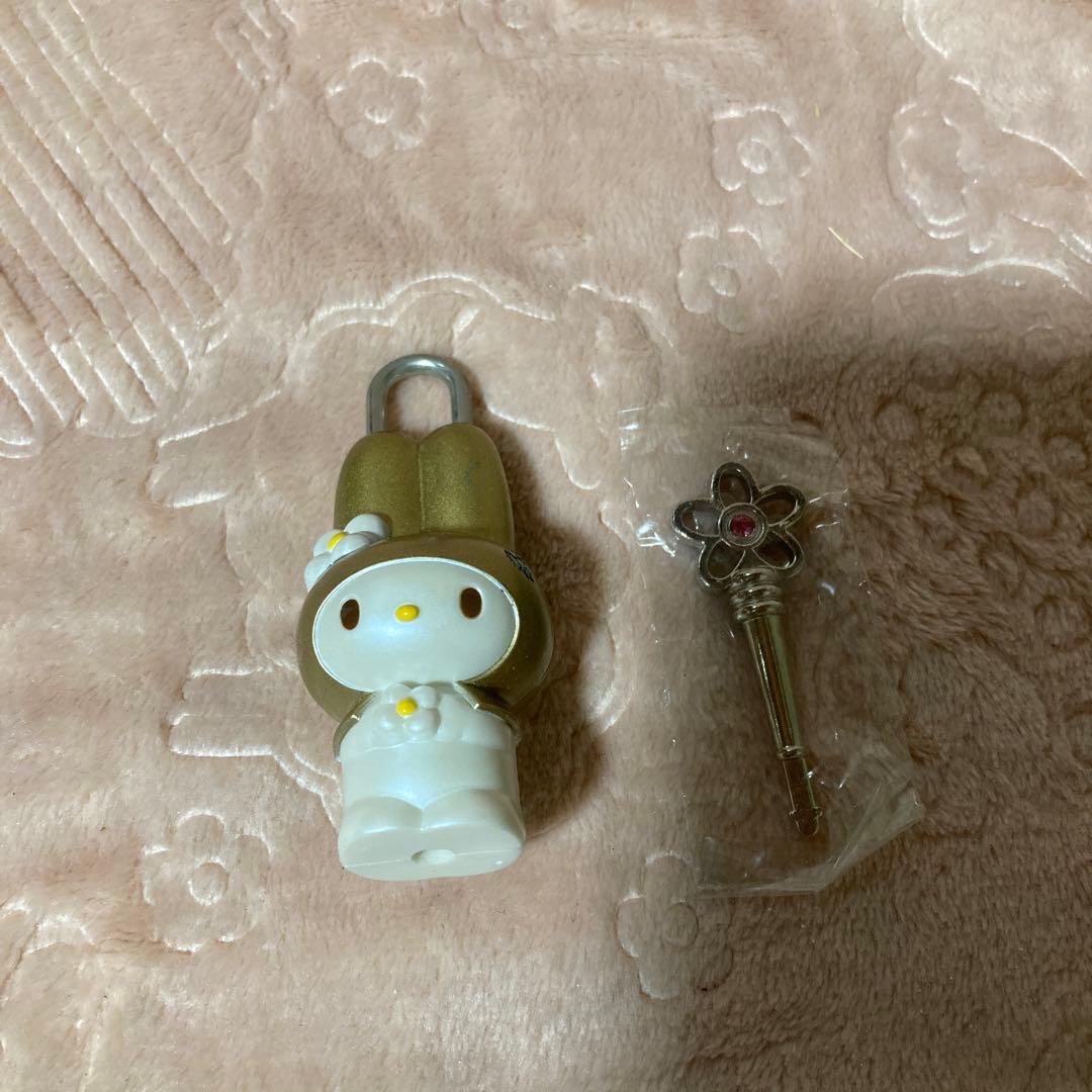 マイメロディ キーホルダー ホワイト・ゴールド　1997